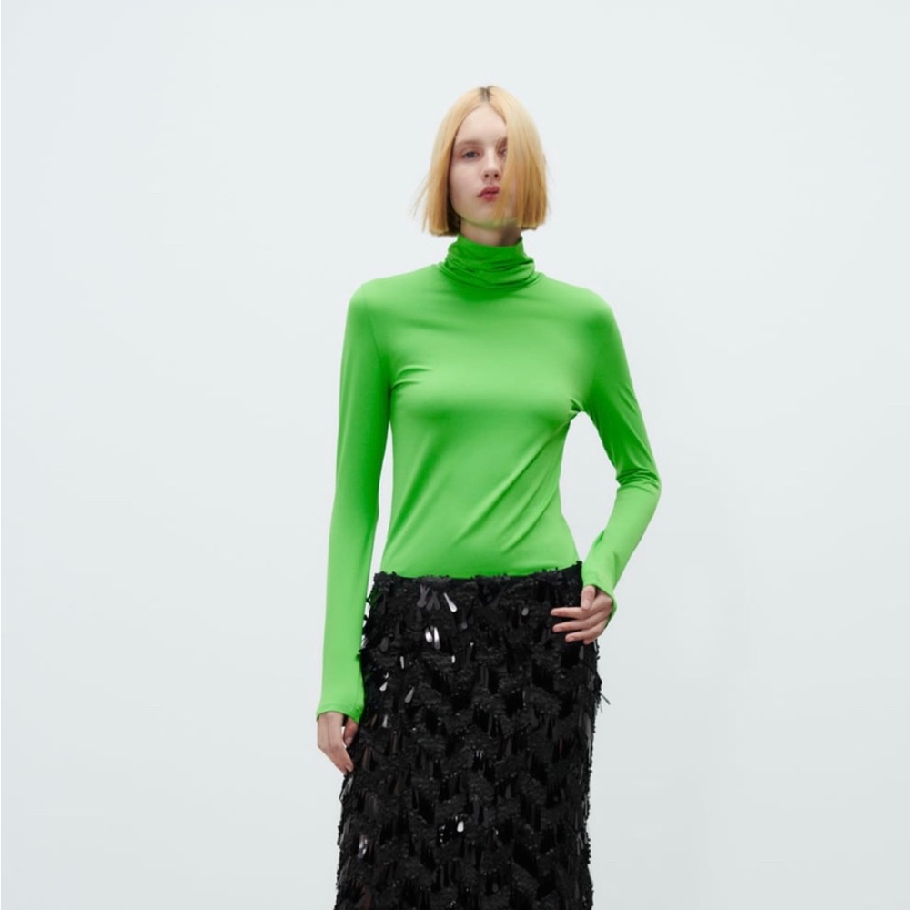 Zara Green Mock Neck Women’s Shirt. New with Tags. US Size Medium.